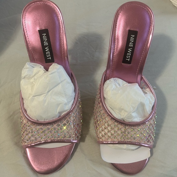 Nine West Sandles size 6 1/2 - Picture 1 of 7